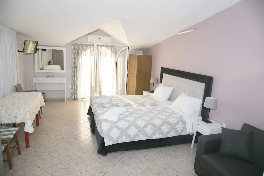 Zois Sea View Apartments in Lixouri