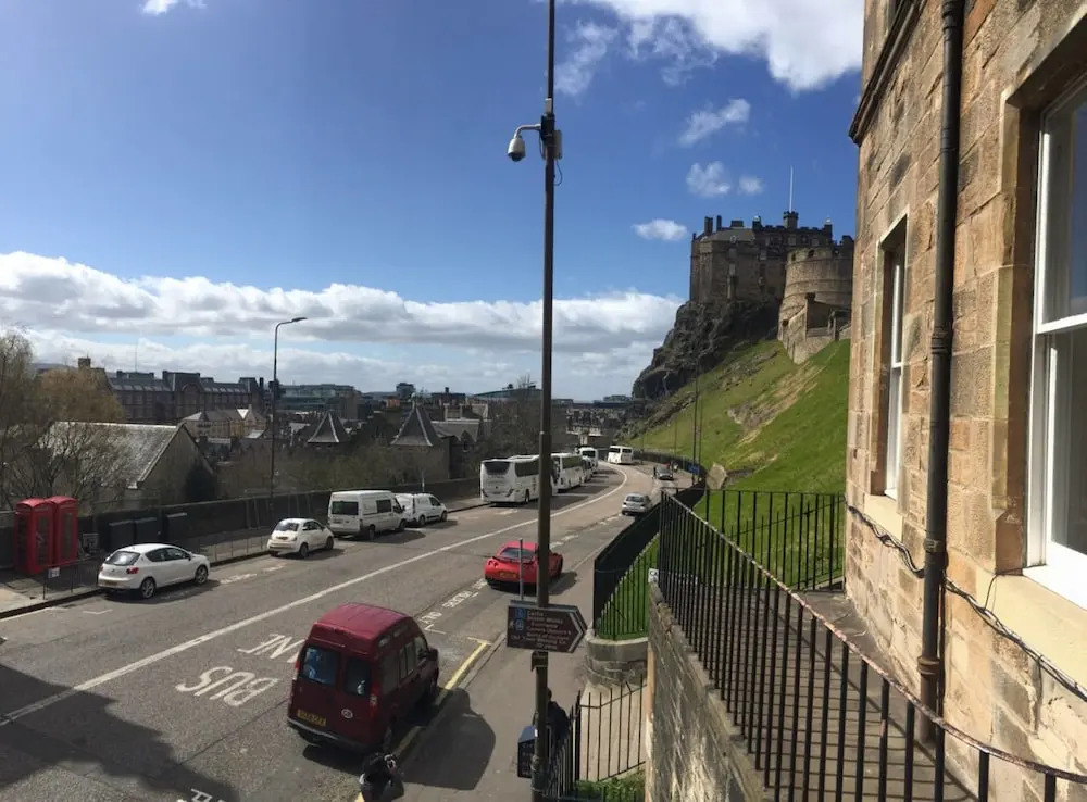 Retro Castle Retreat 2Bed (sleep 6)