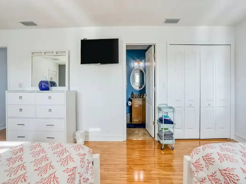 Sunshine Lane by Distinctive Beach Rentals