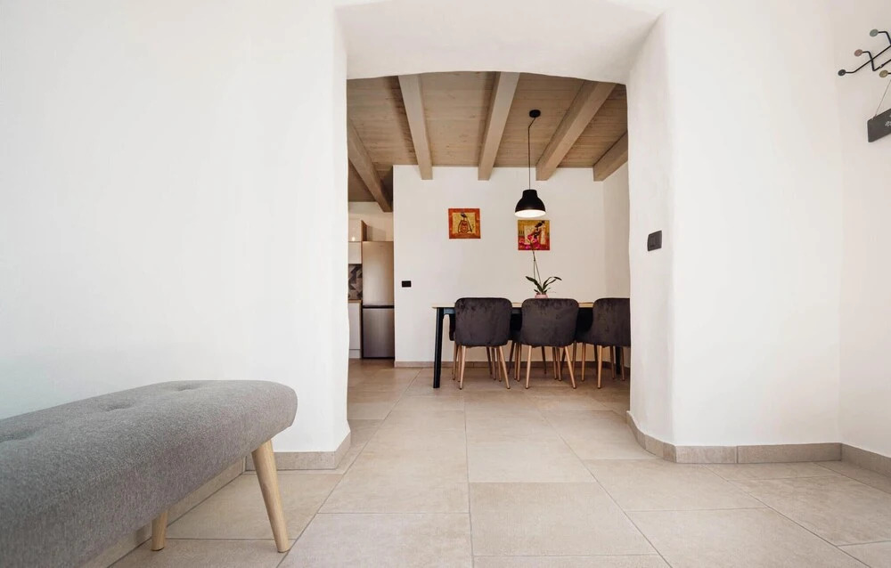 Awesome Home In Skofije
