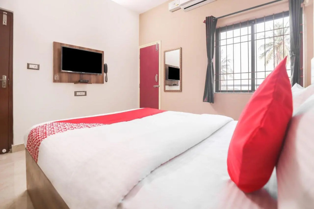 OYO Flagship 30678 S K Residency