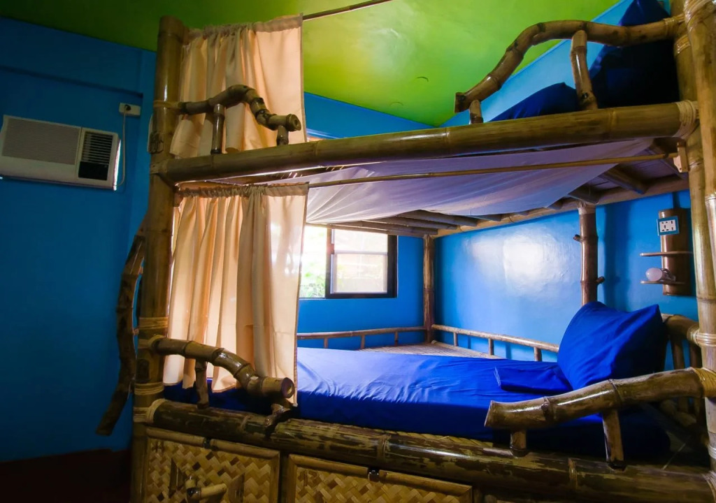 Jeepney Hostel and Kite Resort