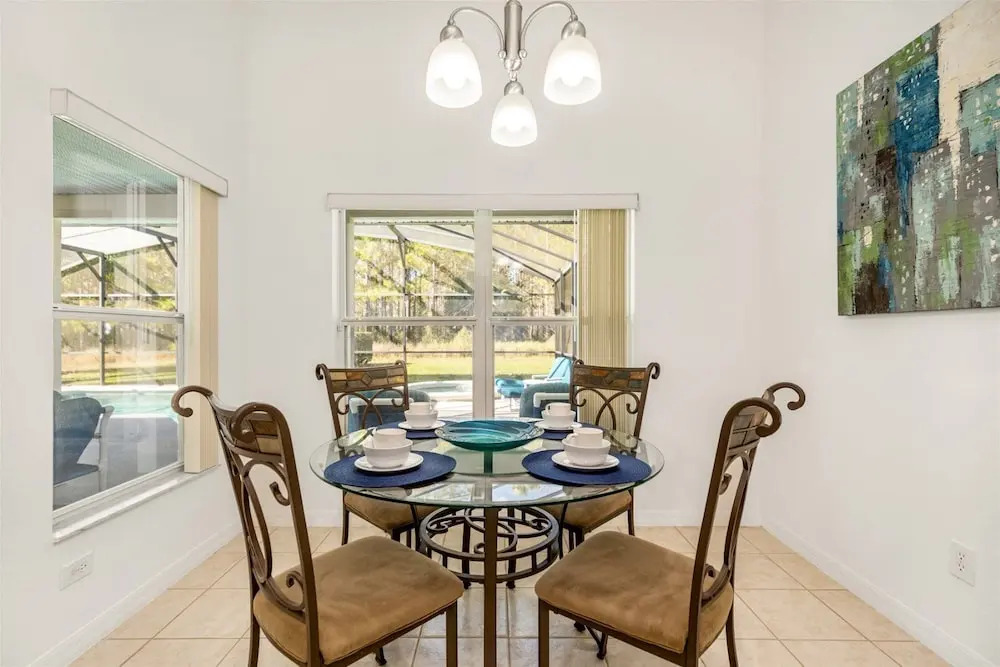 Fabulous 4 bed Home With Private South Facing Pool and spa With Modern Decor - 418