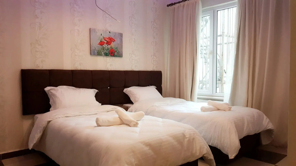 Raphelah Residence