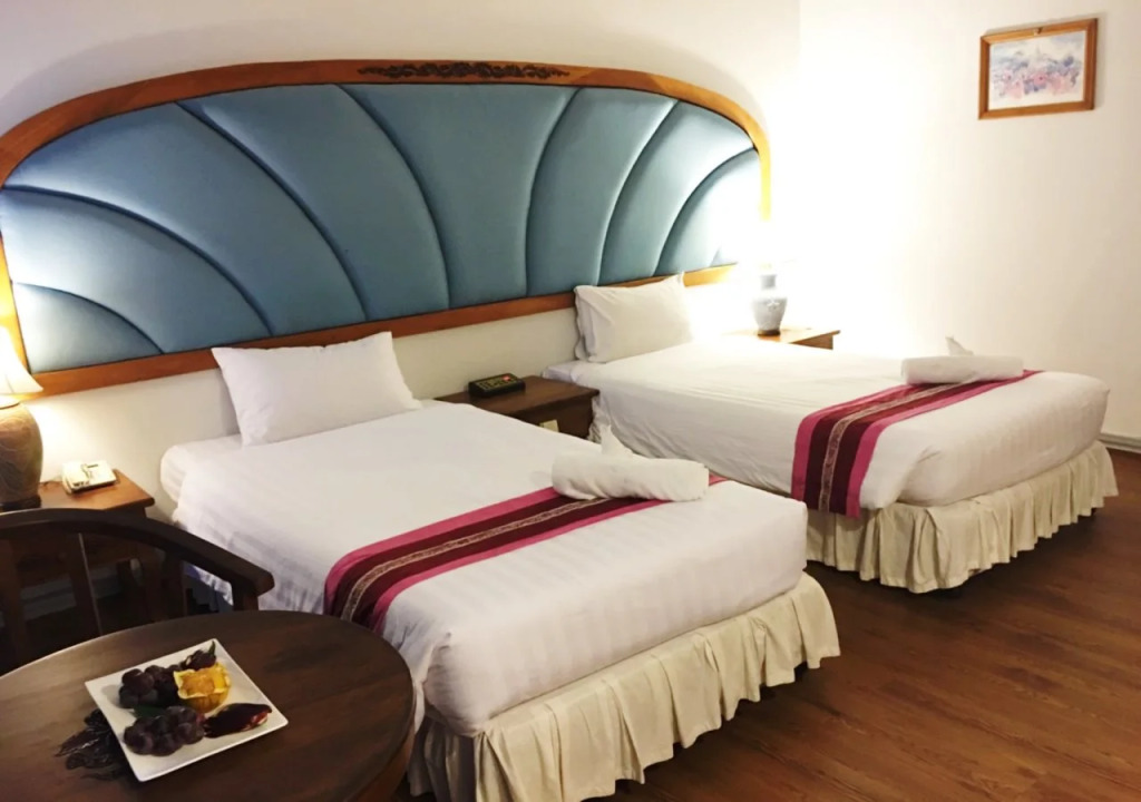 Thepnakorn Hotel