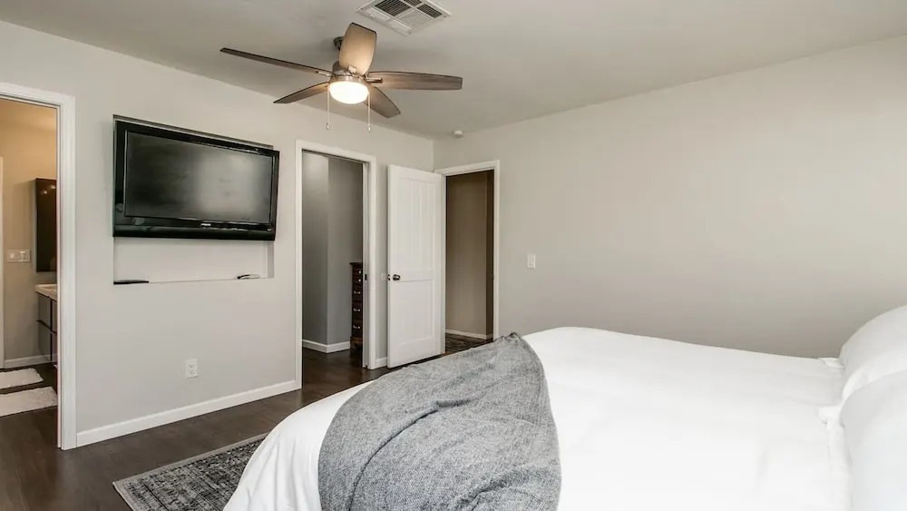 Scottsdale Kierland 3 Bdrm With Sparkling Pool!