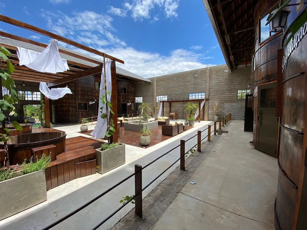 Villa Vinicolla - Refúgio & Vinícola Boutique com Degustações