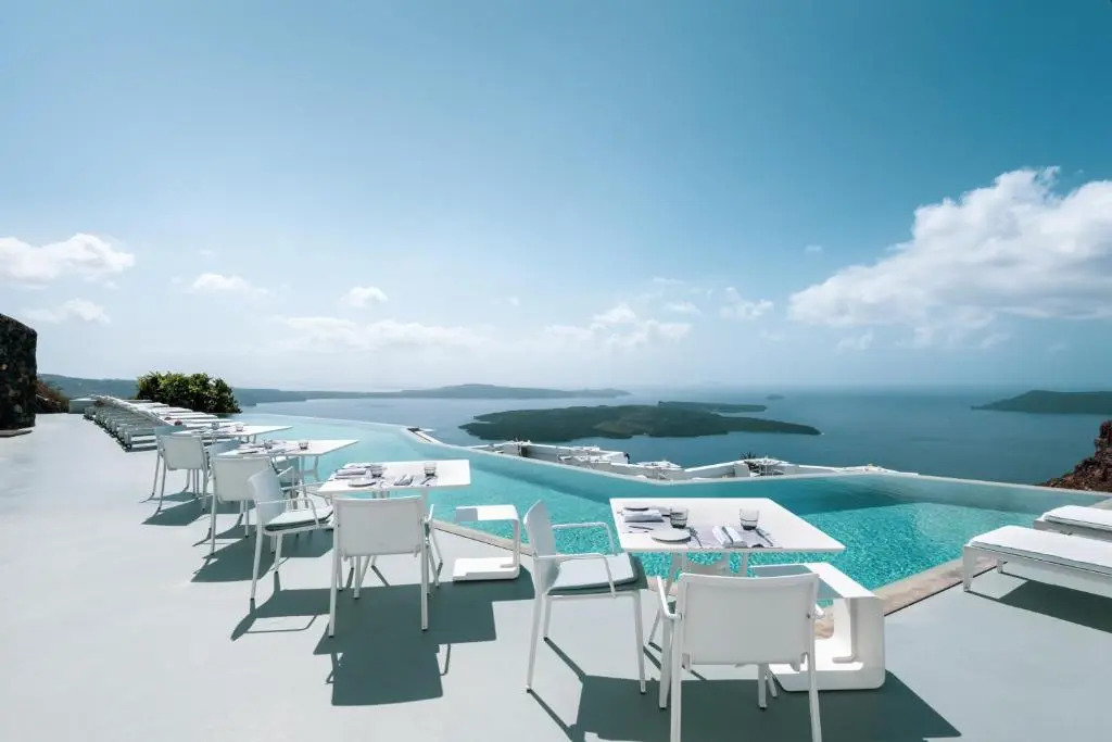 Grace Hotel, Auberge Collection