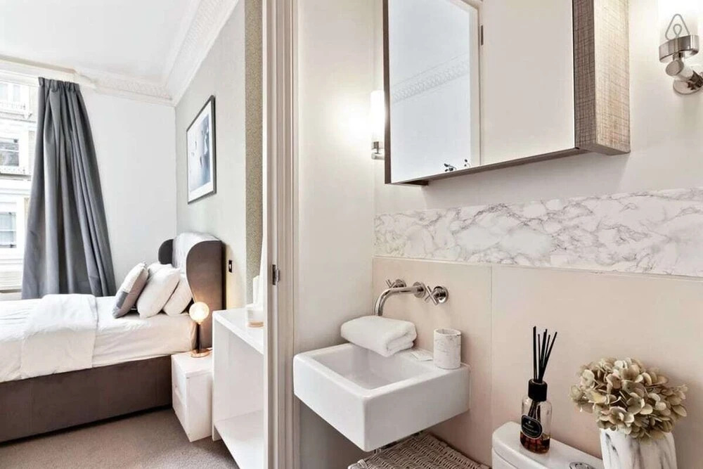 Spacious 2bed Flat in Earls Court, 7min to Tube