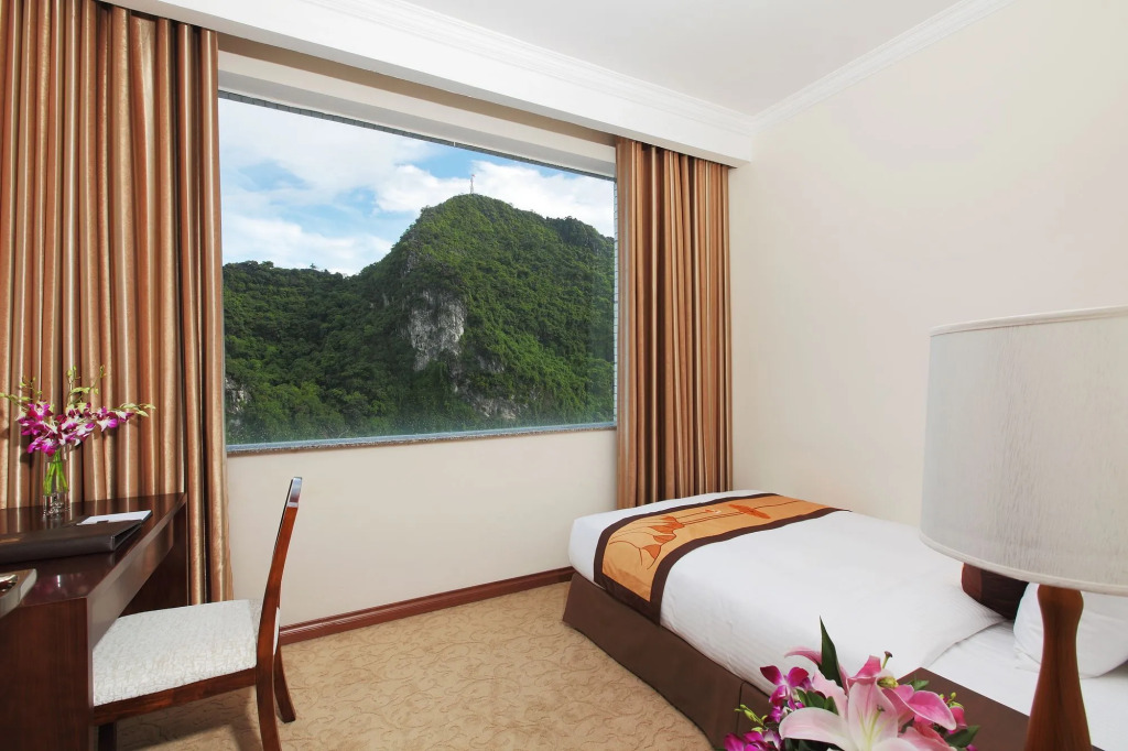Ha Long DC Hotel