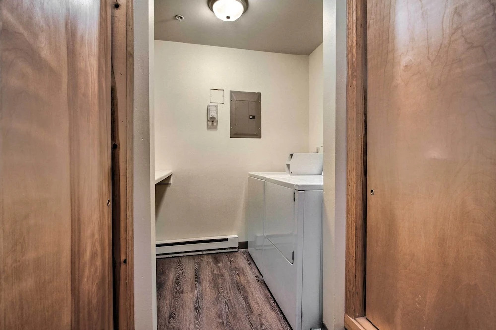 Steps to Ski Lifts - Condo w/ Walk-out Patio!