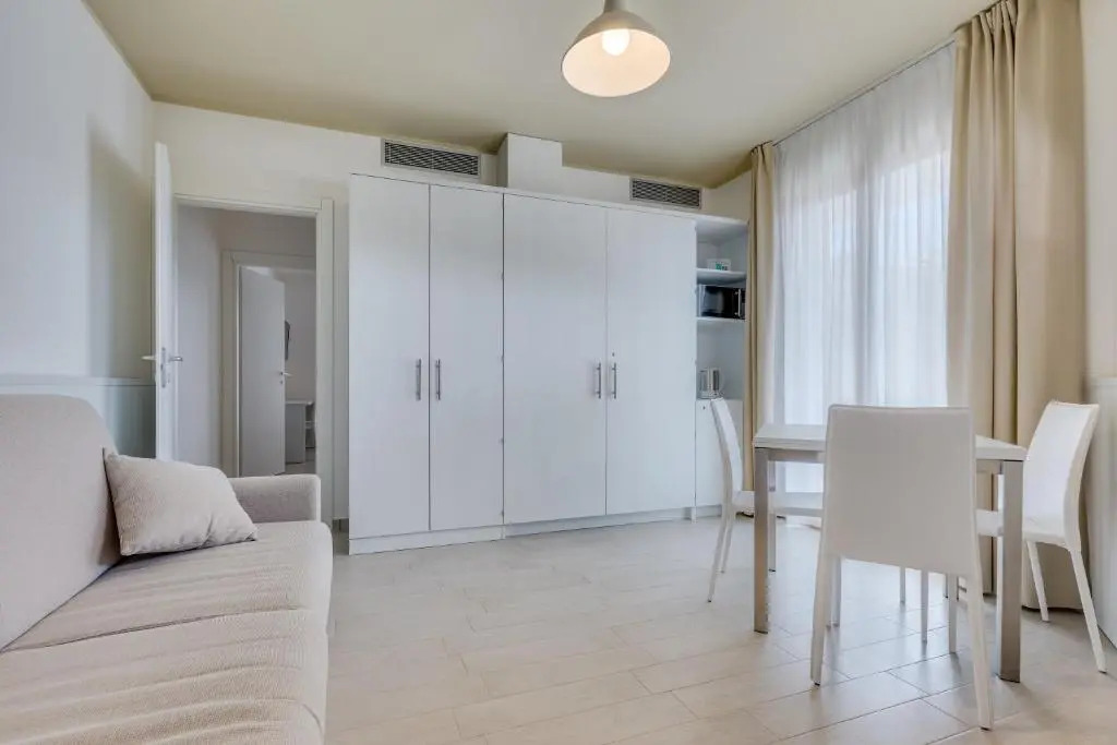 Apartaments Suites Ambassador