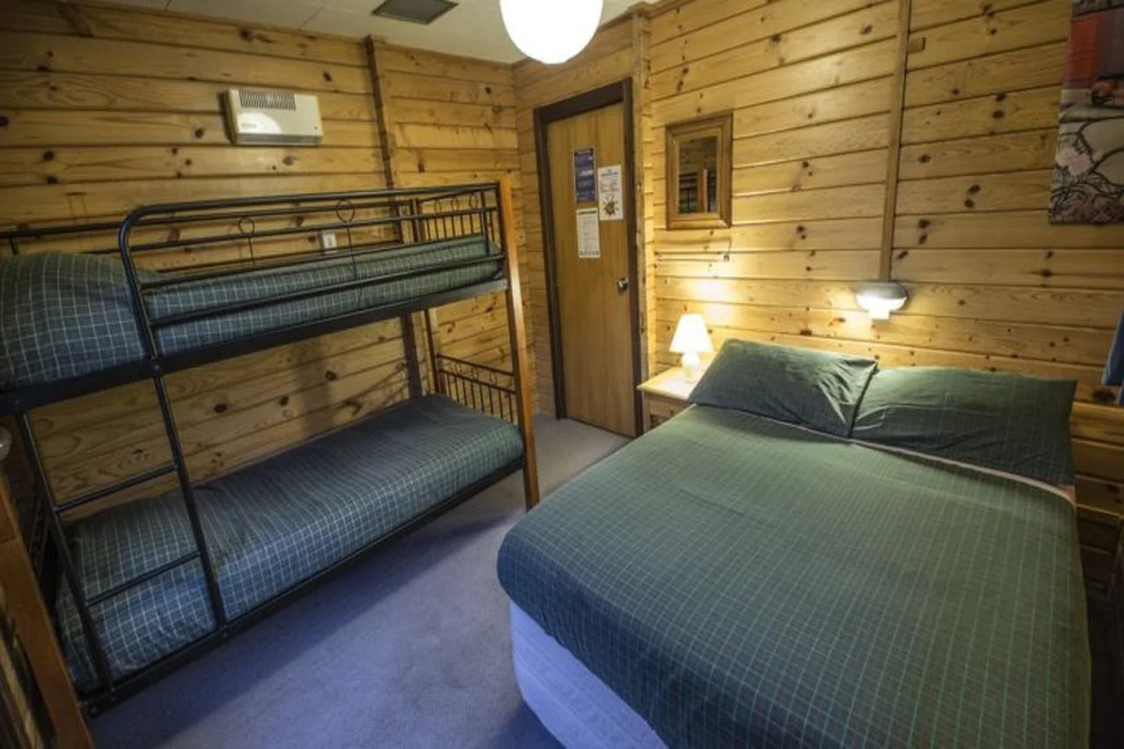 Haka House Hostel Aoraki Mt Cook
