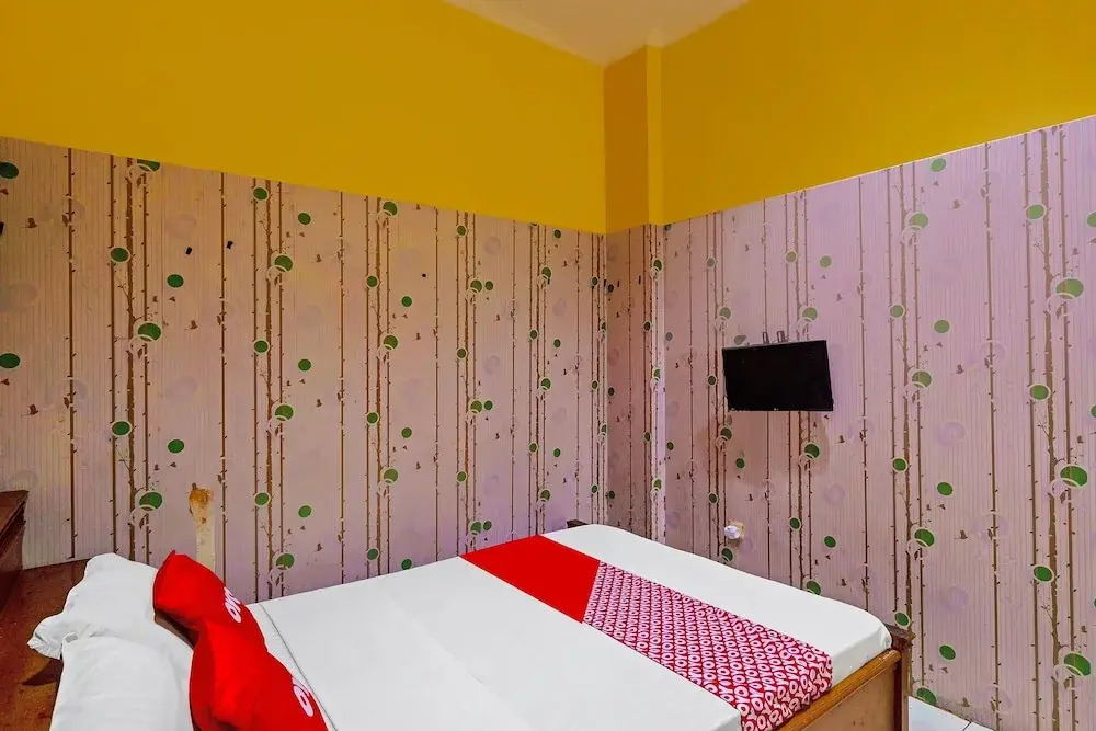 Tangki Premier Residence RedPartner