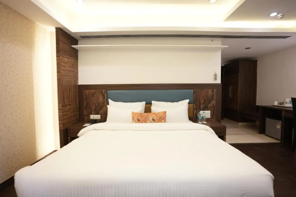 Hotel Windsor Heights ( All Rooms with Air Purifier)