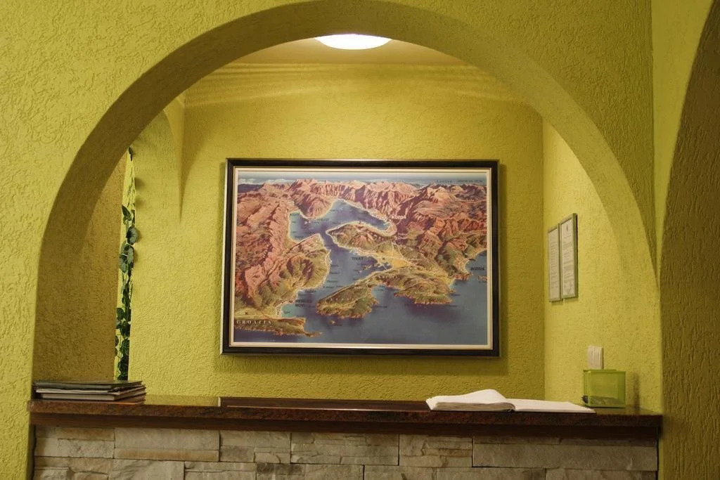 Garni Hotel Bokeška Noć