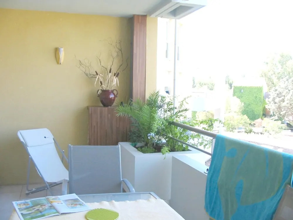 Apartment With 2 Bedrooms in Fréjus, With Pool Access, Furnished Terra