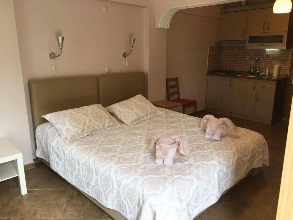 Natureland Efes Pension