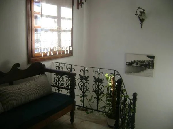 Chrysoulas Guest House