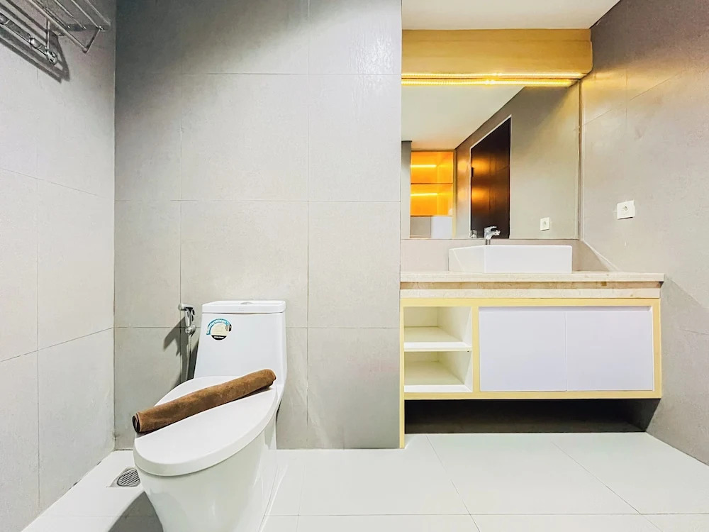 Neat Warm Wooden Tone 1Br At Patraland Amarta Apartment