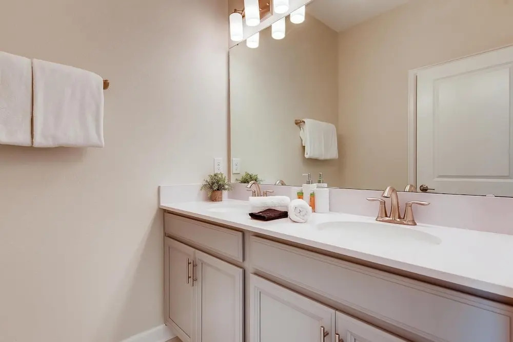 8985 CC - 5 Bedrooms Townhome Retreat
