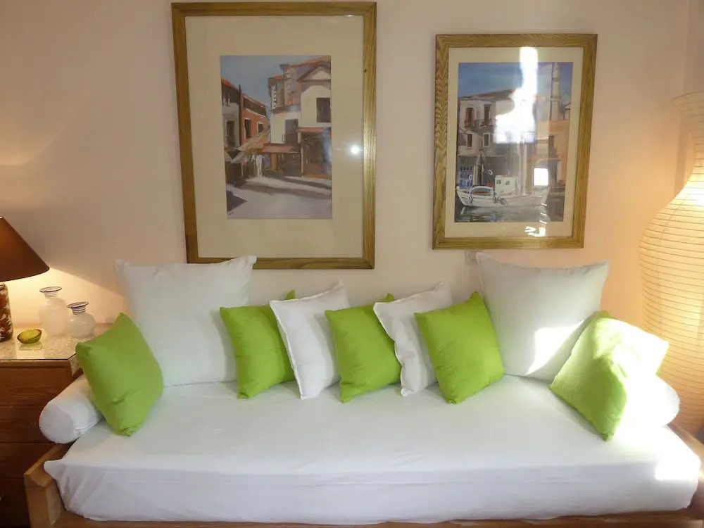 Calergi 11-superior Design 2 Bdr Maisonette. Beaches-sunsets-mindful Experiences