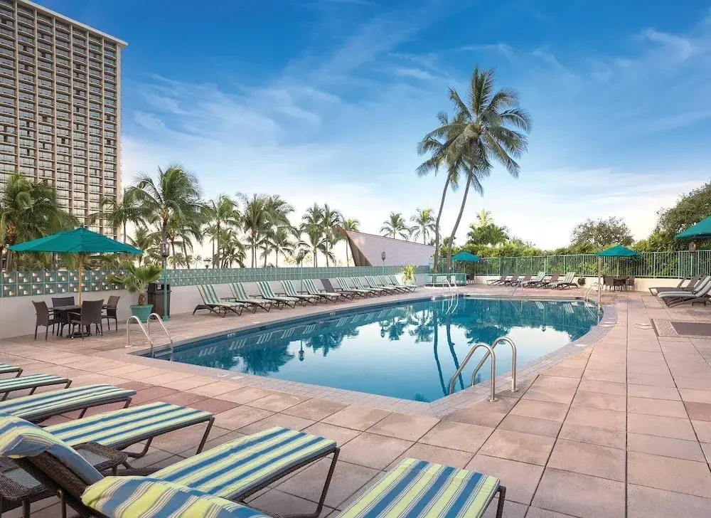 Panoramic Oceanview Resort - Full Kitchen in Each Unit, 2 Swimming Pools, Onsite Restaurants, Fireworks Every Friday