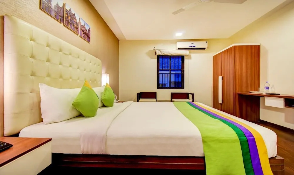 Crest Hotel