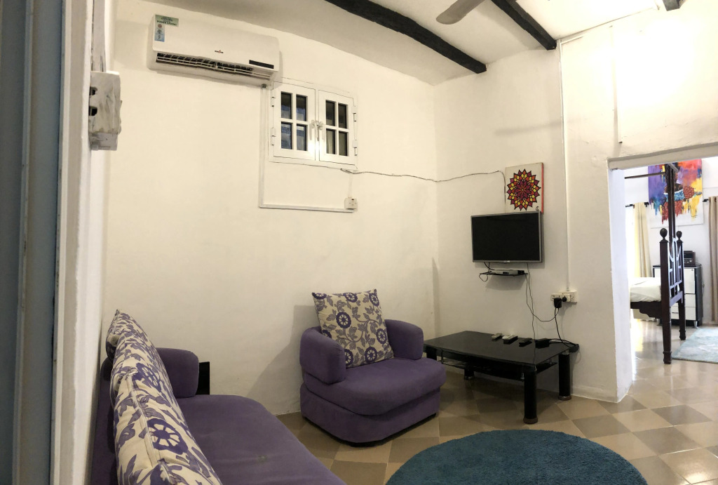 Flower Apartment
