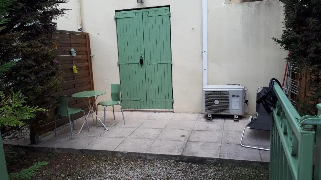 Petit Studio, terrasse, jardinet, climatisation, wifi
