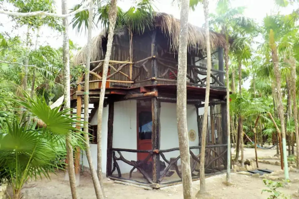 Yaxchen Tulum Cabañas & Cenote