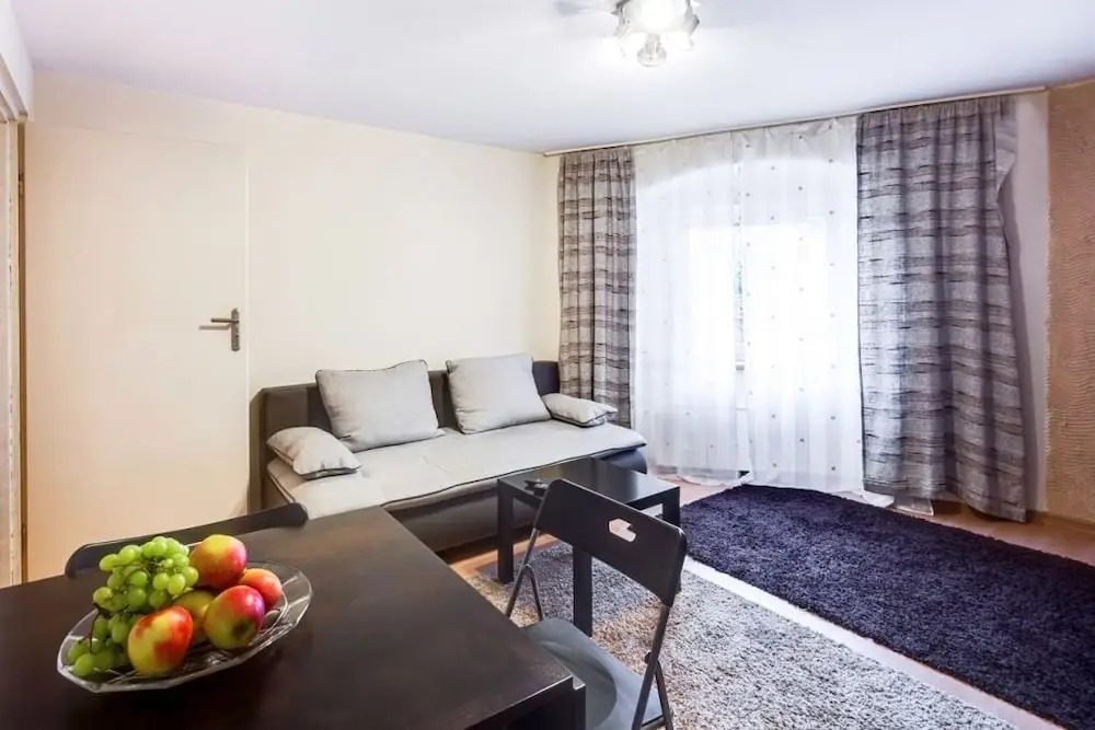 Penguin Apartments City Center