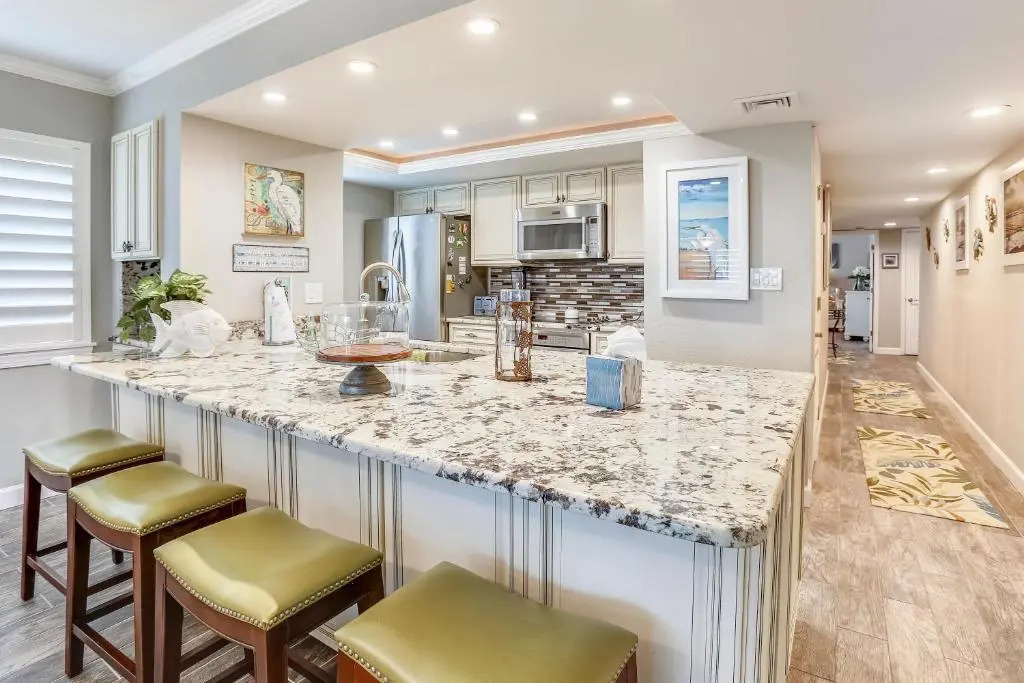 Land's End 7-306 Beach Front - Premier