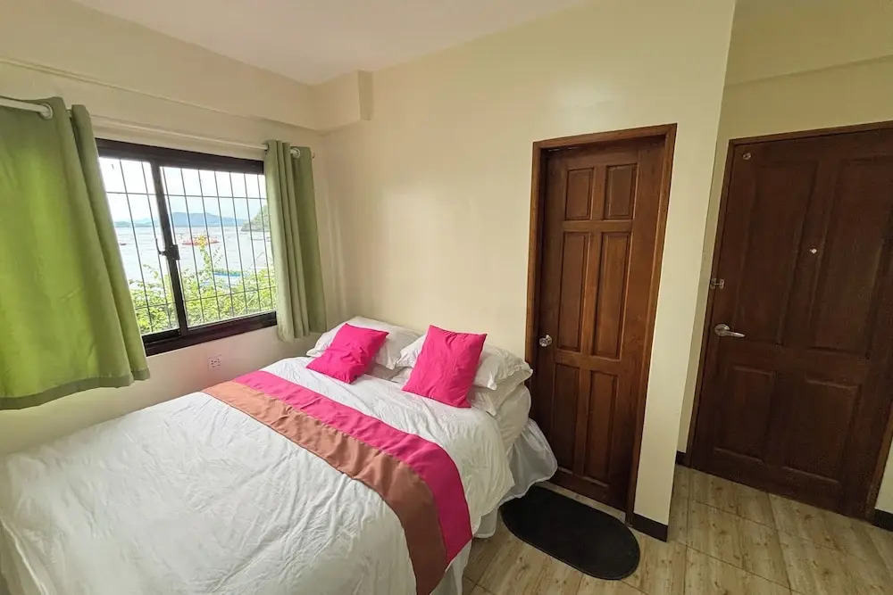 Pink Ocean Diving Resort Sabang Puerto Galera