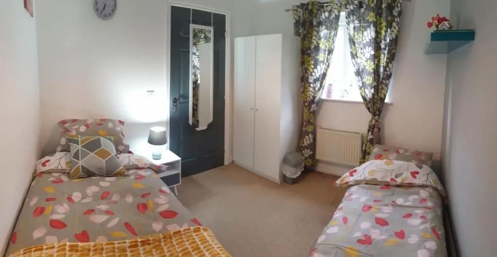 Queens Rooms, Perfect Guest Rooms on Queens Road, Manchester