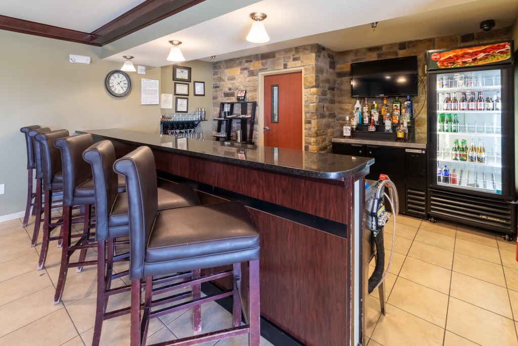 Cobblestone Inn and Suites - Eaton