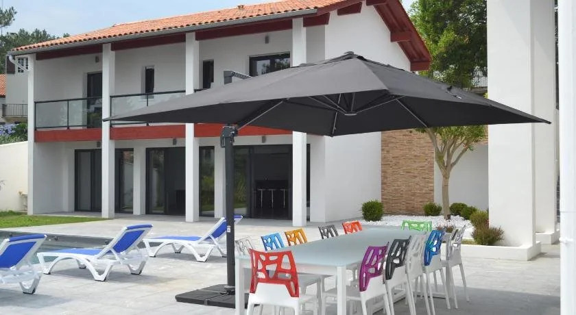Villa Cenitz Lafitenia Resort