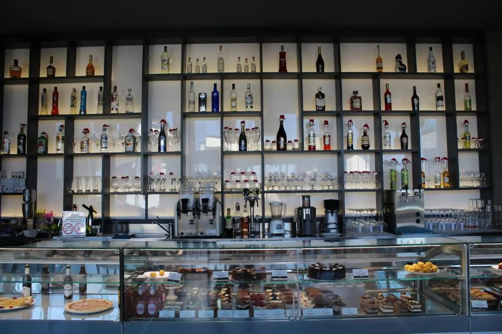 Albes Hotel