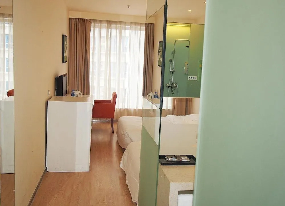 Motel 268 Shenzheng Huanggang Branch