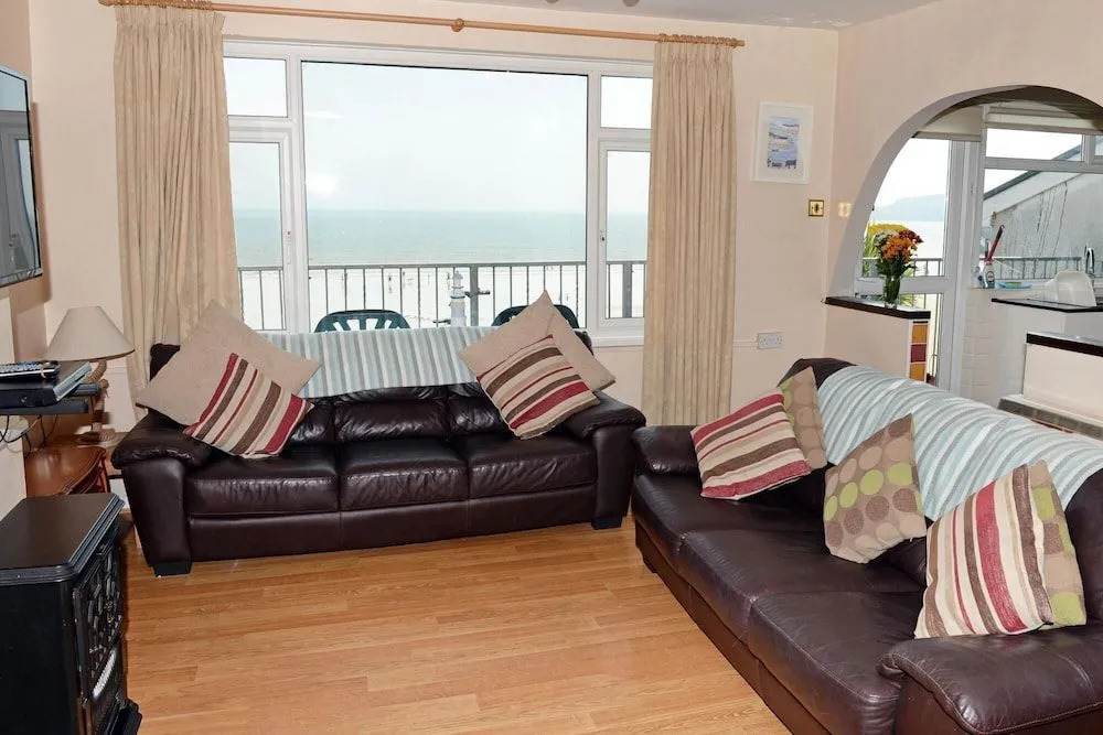 3 Bed in Saundersfoot oc-pw540a