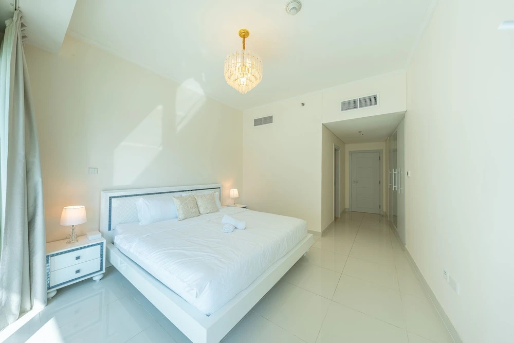 Tanin - Luxury Waterfront Apt with Stunning Marina Views