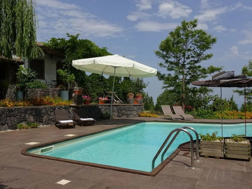 Alberto Mt Etna B&B & Holiday rentals