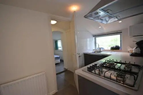 Annes Family Home with private parking