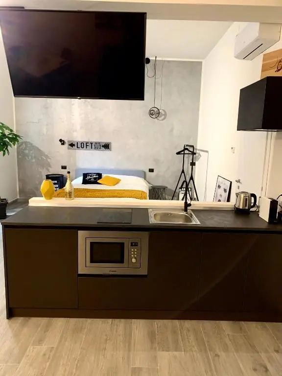 AJ Lux Apartments