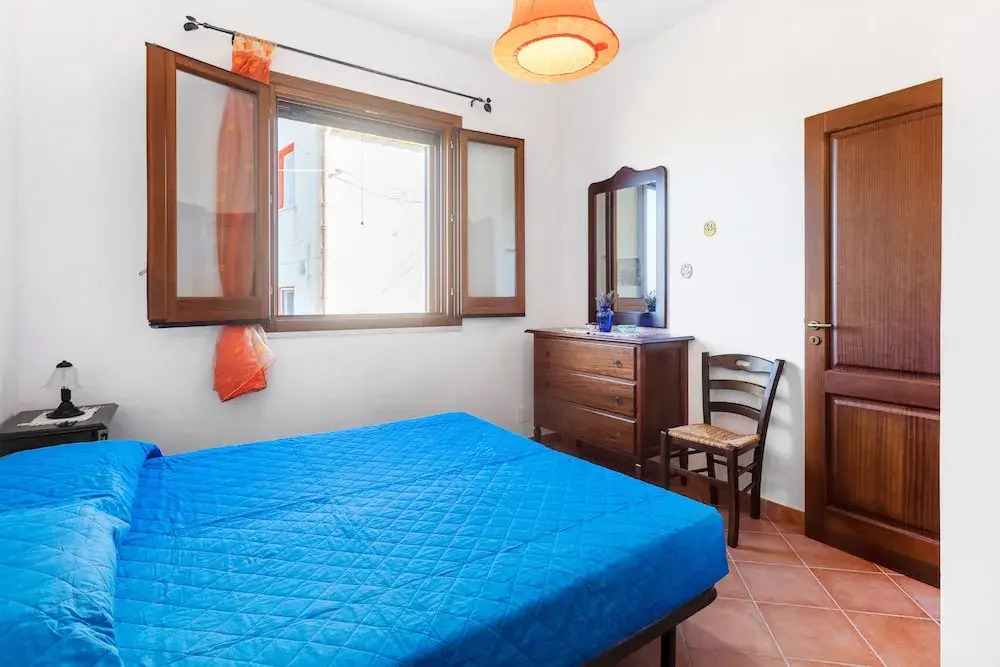 GuestHost - Countryside Sicily House