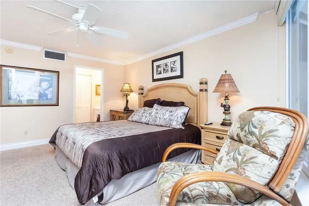 Shores Club 702 - Two Bedroom Condo