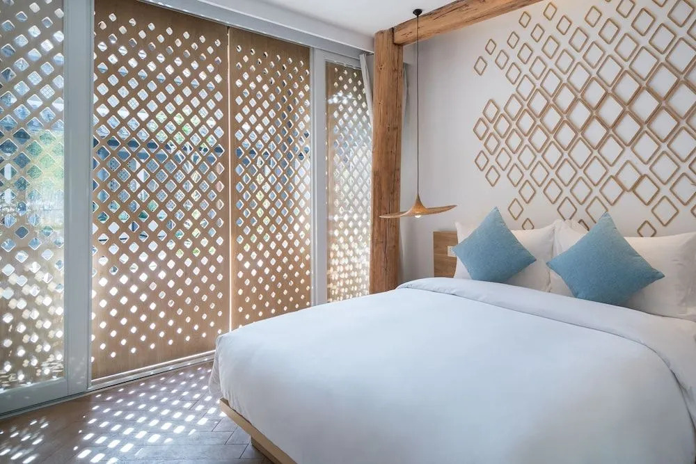 Floral Hotel Lijiang Guangyin Designer