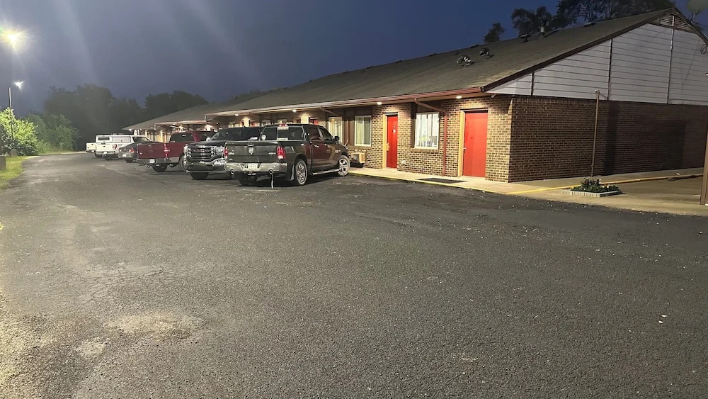 Economy Inn