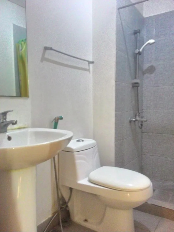 OYO 769 Poblacion Suites Polaris