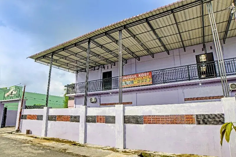 Spot On 91509 Unggul Kost